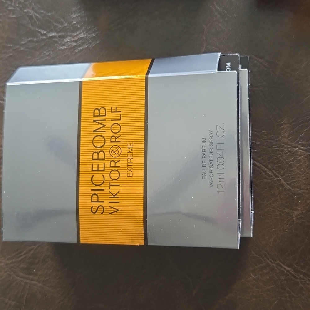 Perfume Samples - Picture 4 of 7